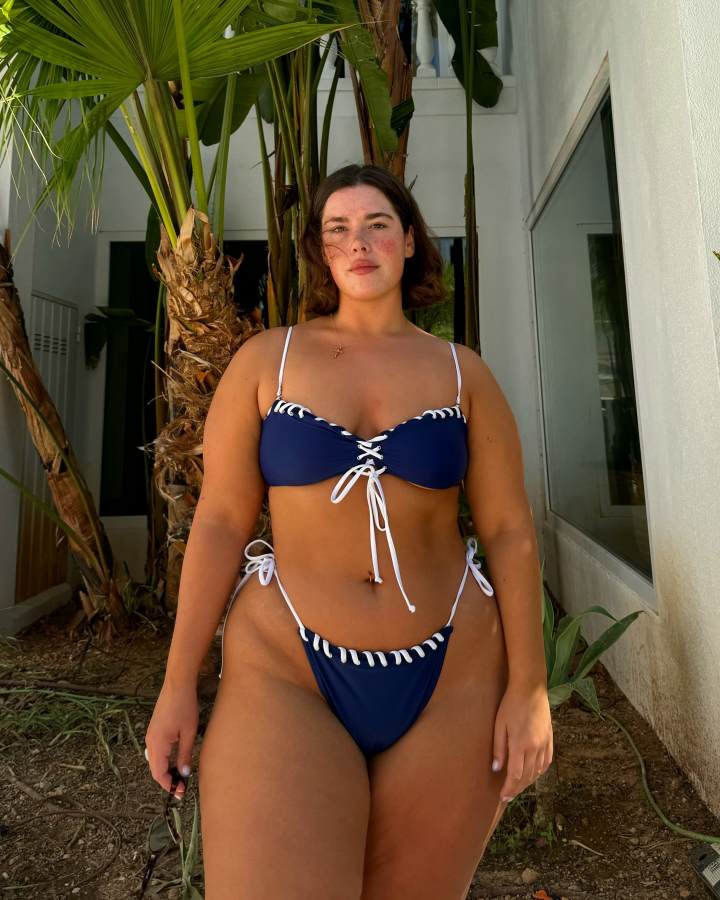 Pearl Maria Froud hot